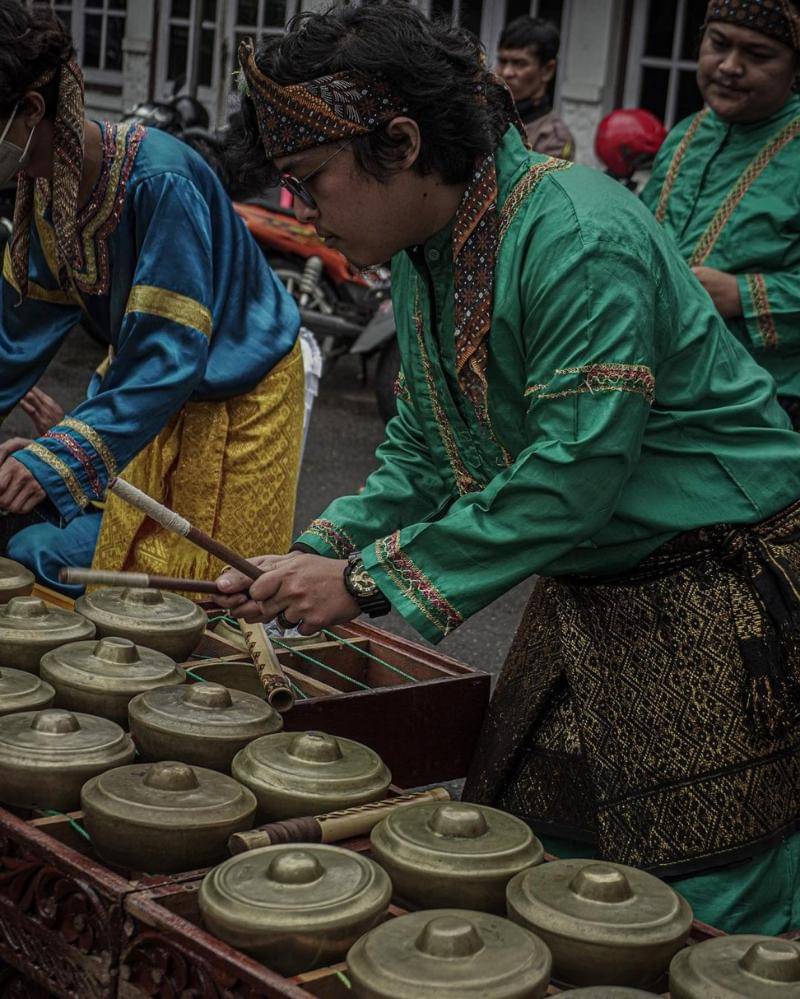 Instagram.com/zharif.hezarpili