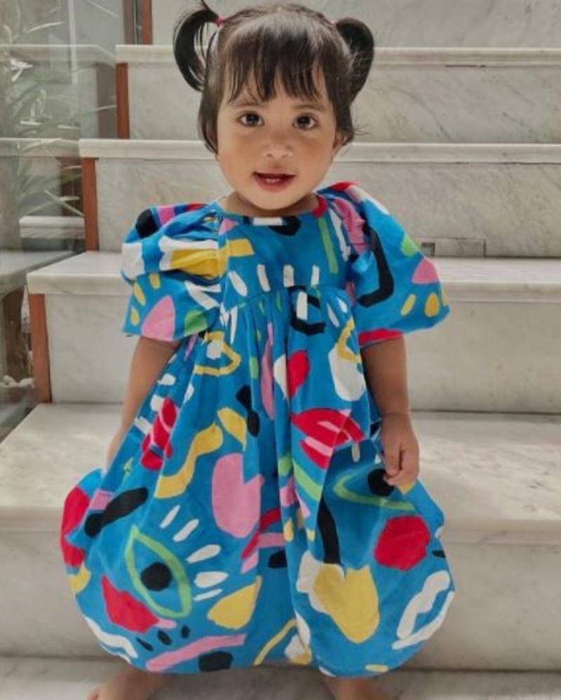 Instagram.com/rachelvennya