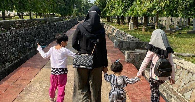 Instagram.com/yuniamalia