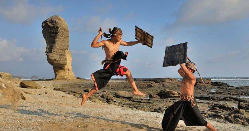 twitter.com/PuspitaFM