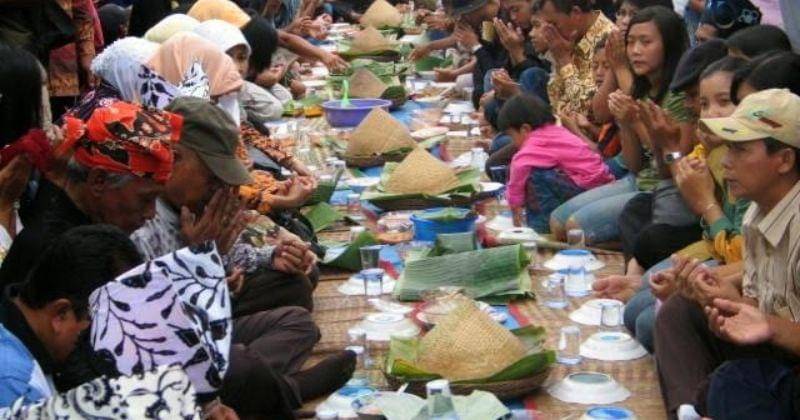 twitter.com/PuspitaFM