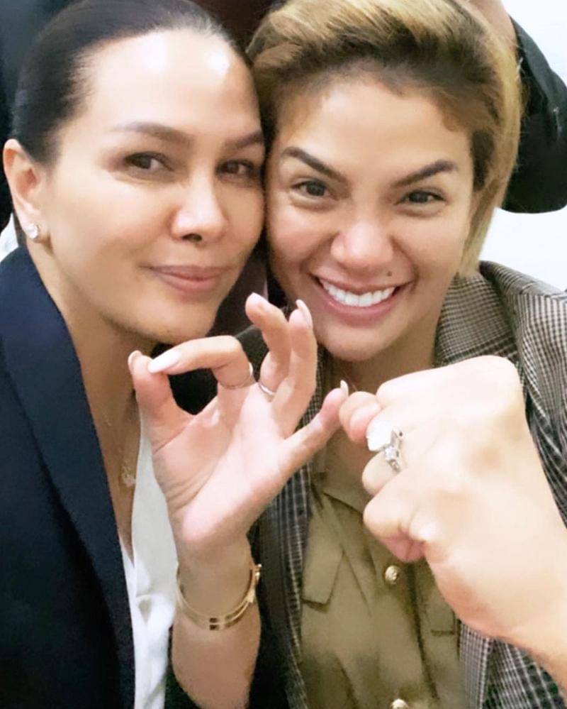 Instagram.com/fitri_salhuteru