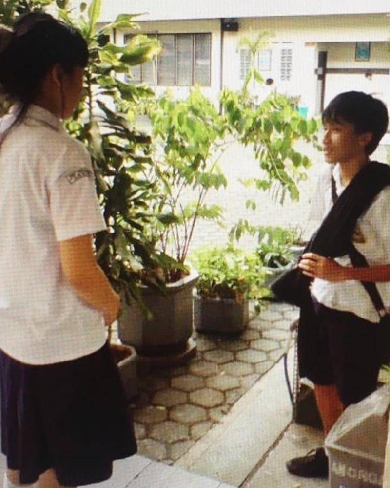 Instagram.com/isyanasarasvati