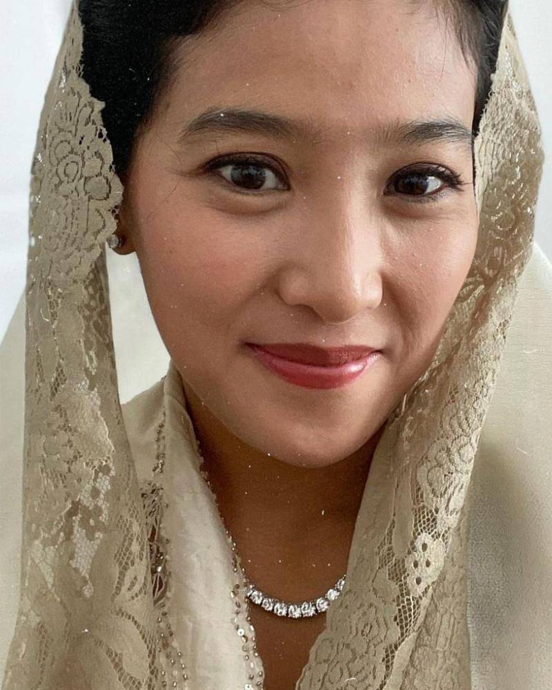 Instagram.com/oliviazallianty