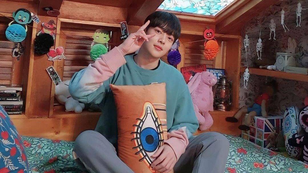 Instagram.com/mingi_1122