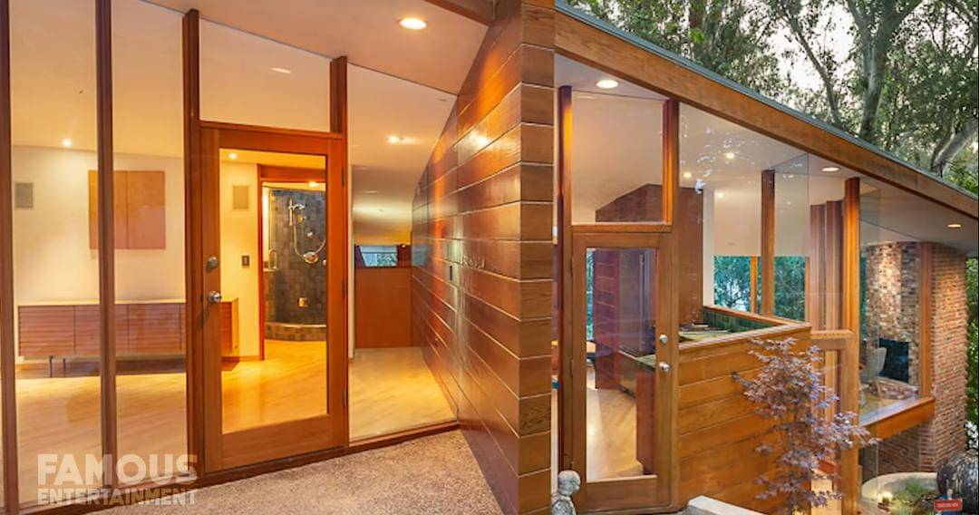 Youtube.com/Famous Entertainment