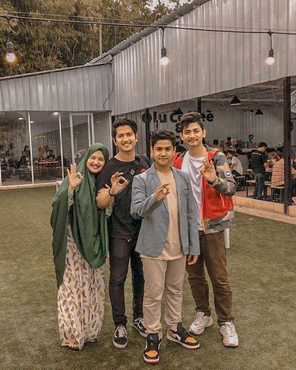 Instagram.com/zikridaulay1