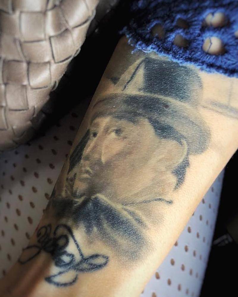 Instagram.com/mieke_amalia