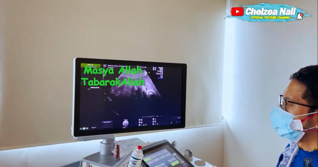 Youtube.com/Chelzea Nail