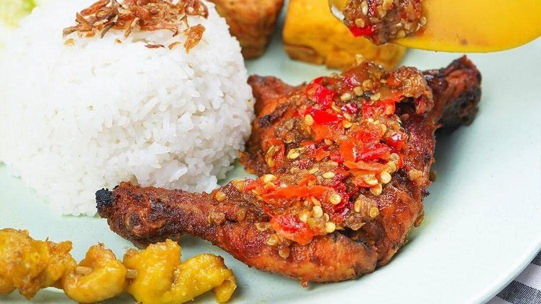 Instagram.com/ayamgepuk_pusat