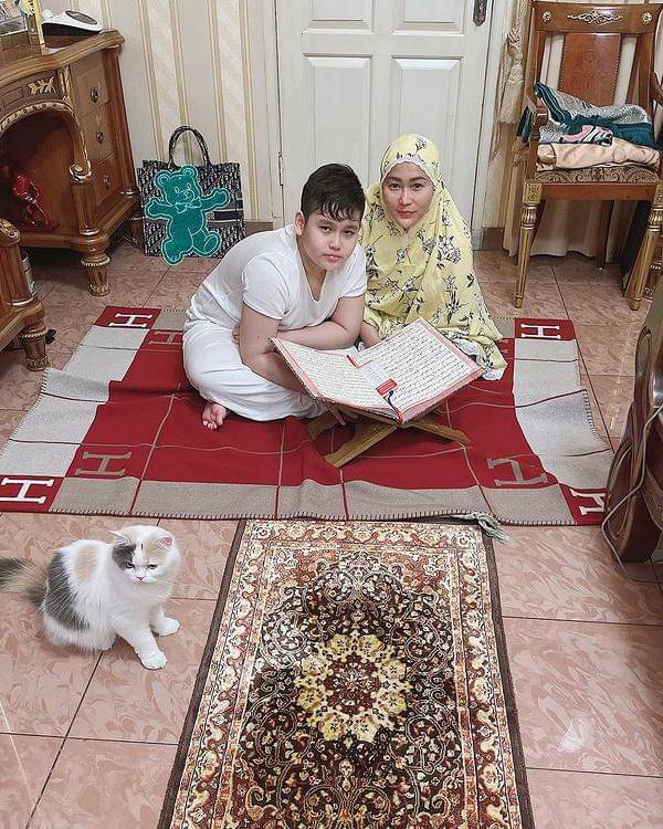 Instagram.com/inul.d