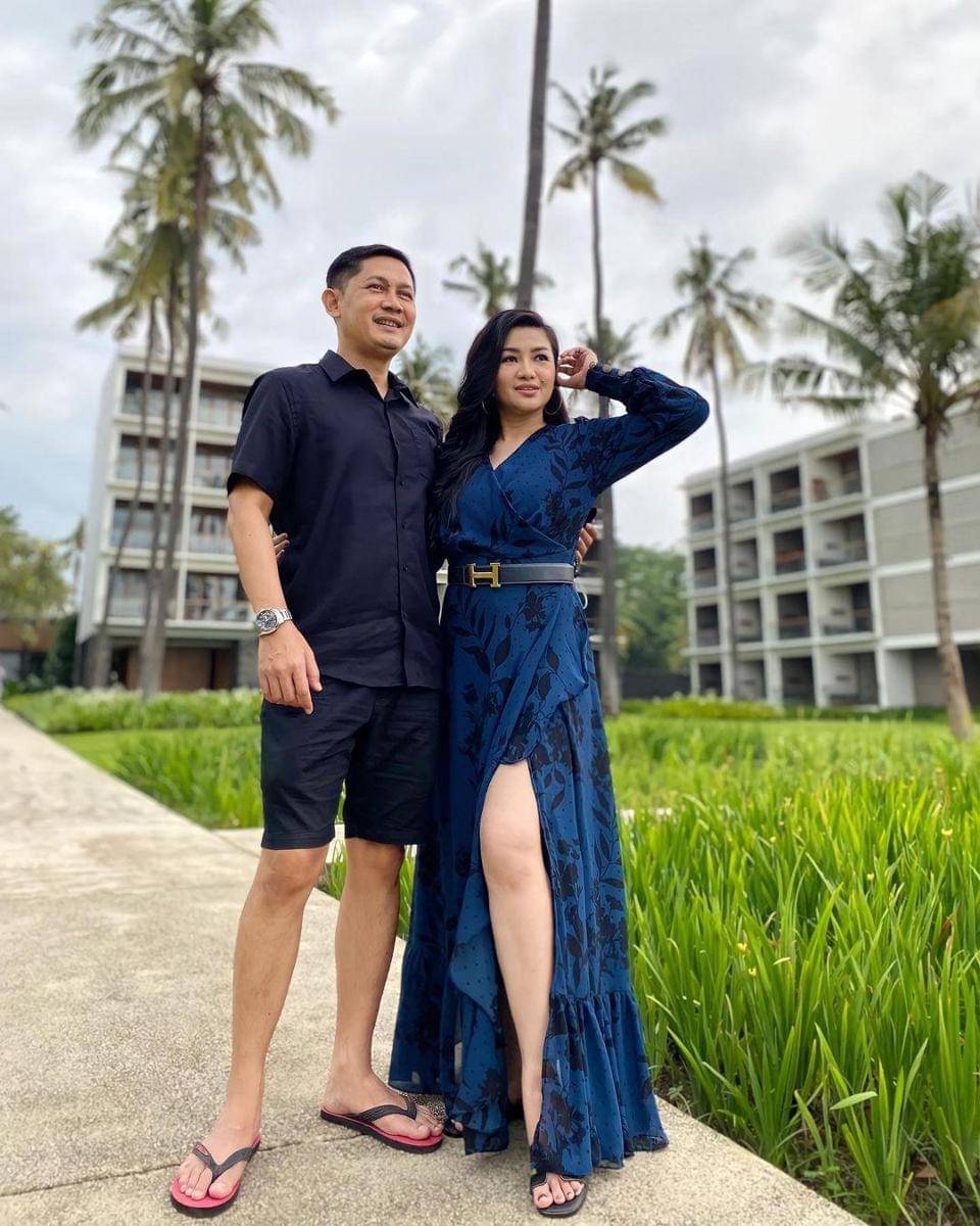 Instagram.com/fitricarlina