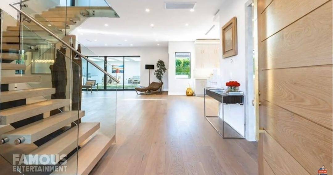 Youtube.com/Famous Entertainment