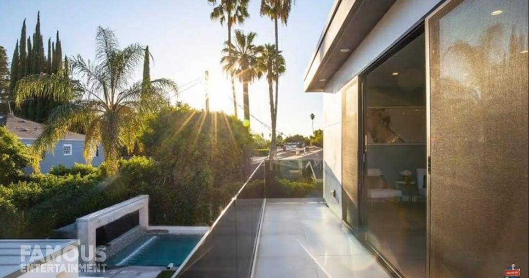 Youtube.com/Famous Entertainment