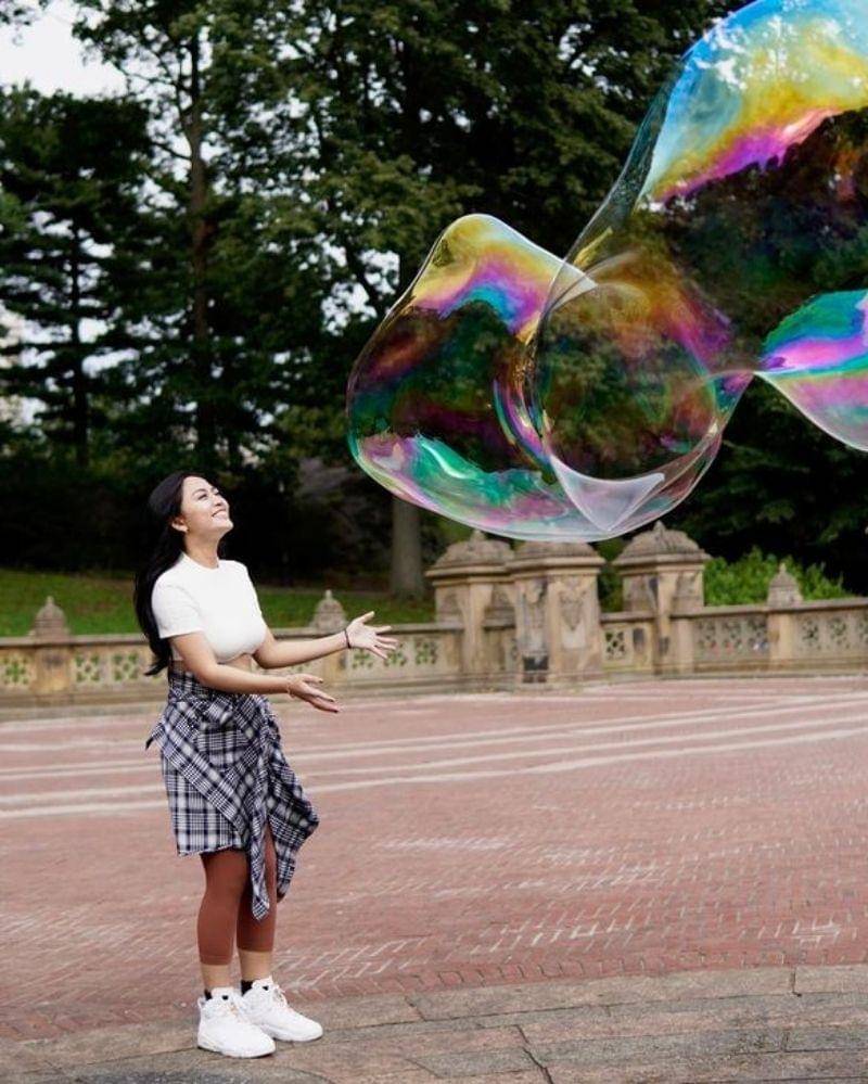 Instagram.com/rachelvennya