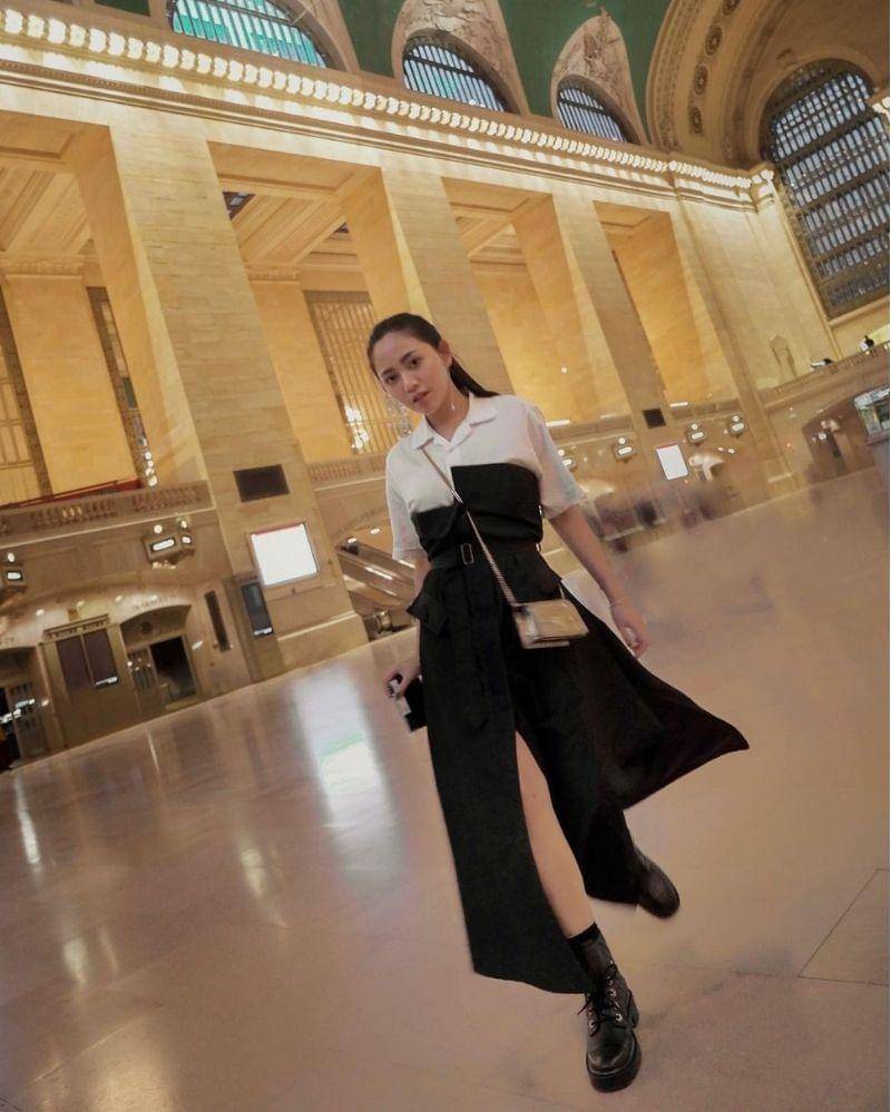 Instagram.com/rachelvennya