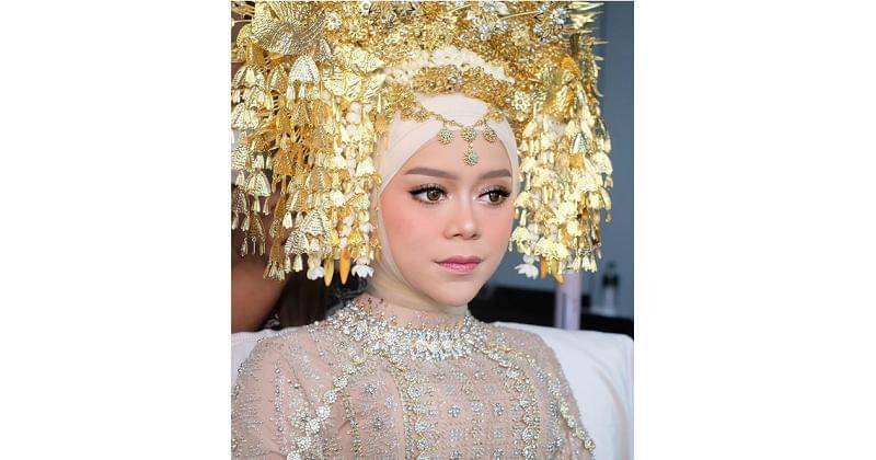 instagram.com/petty_kaligis