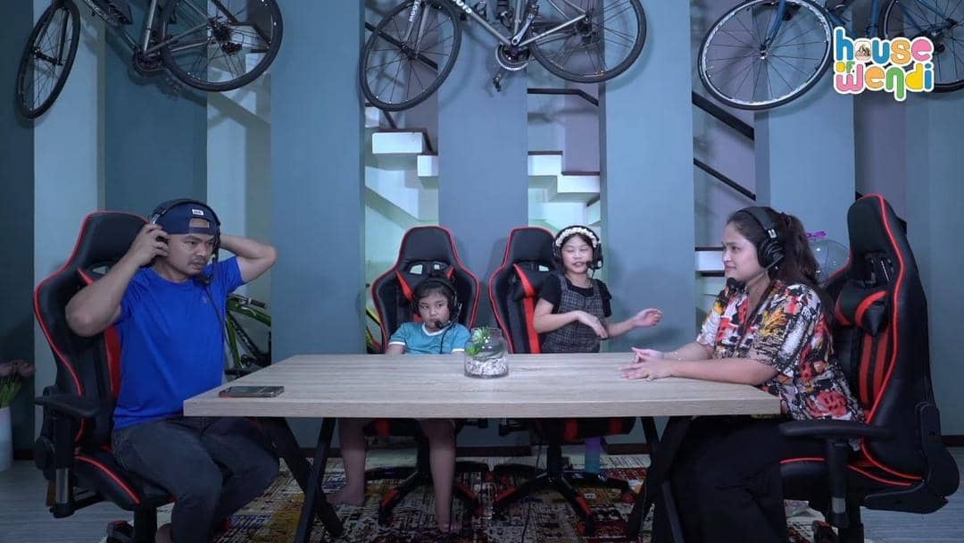 Youtube.com/Wendi Of House