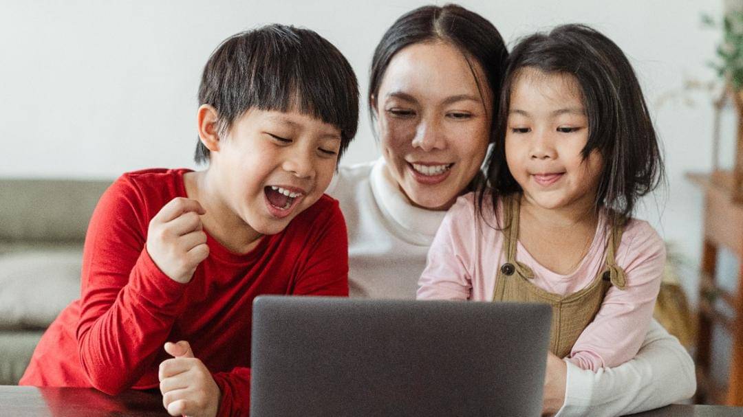 Pexels/ketut-subiyanto