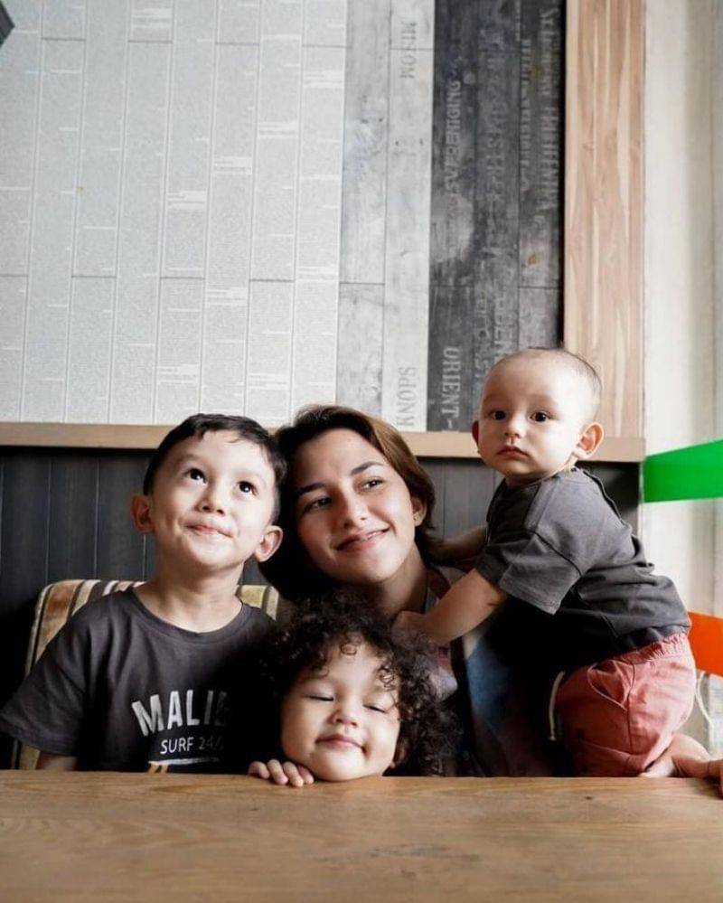 Instagram.com/dahliachr