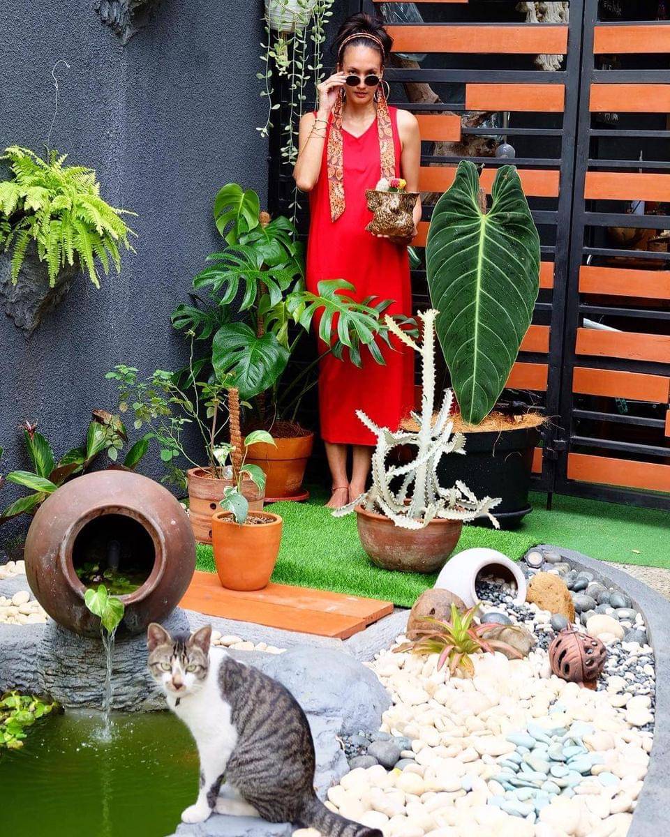 Instagram.com/nadinelist