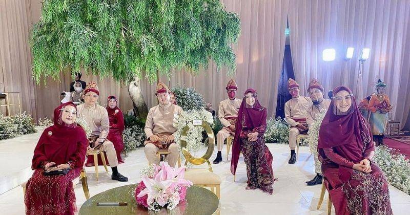 Instagram.com/okisetianadewi