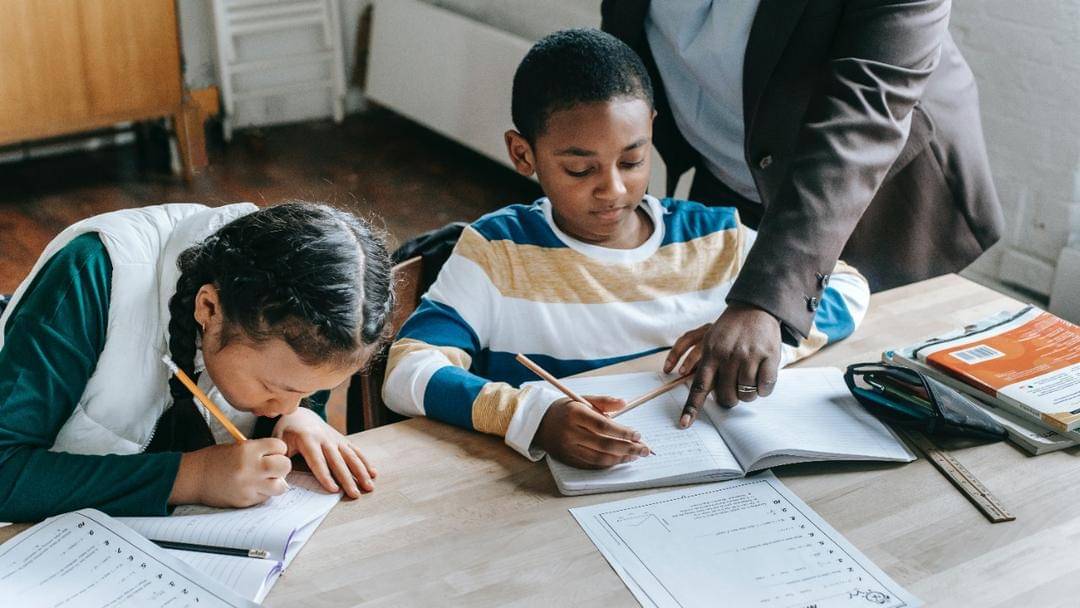 Pexels/katerina-holmes