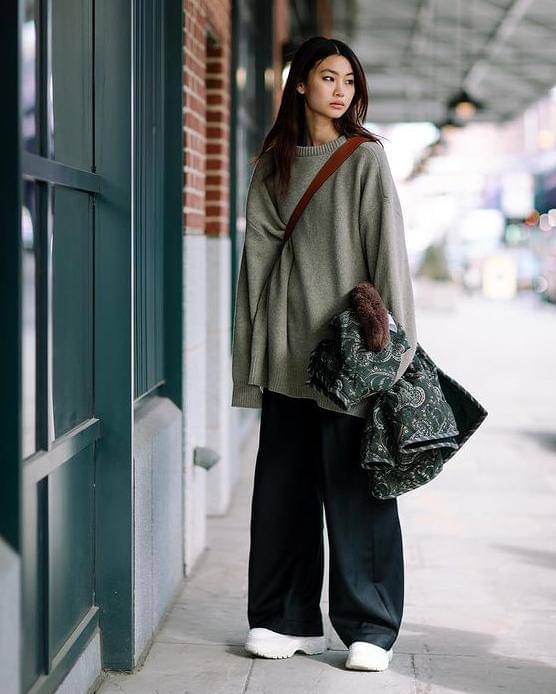 Instagram.com/hoooooyeony