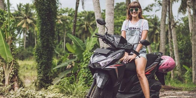 5 Masalah Kulit Wajah untuk yang Sering Bepergian dengan Motor
