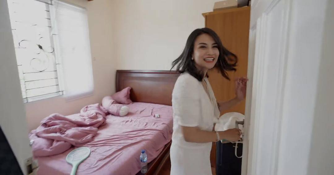 Youtube.com/Vanessa AngeL TV