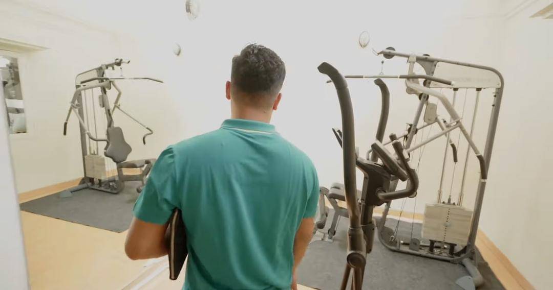 Youtube.com/Vanessa AngeL TV