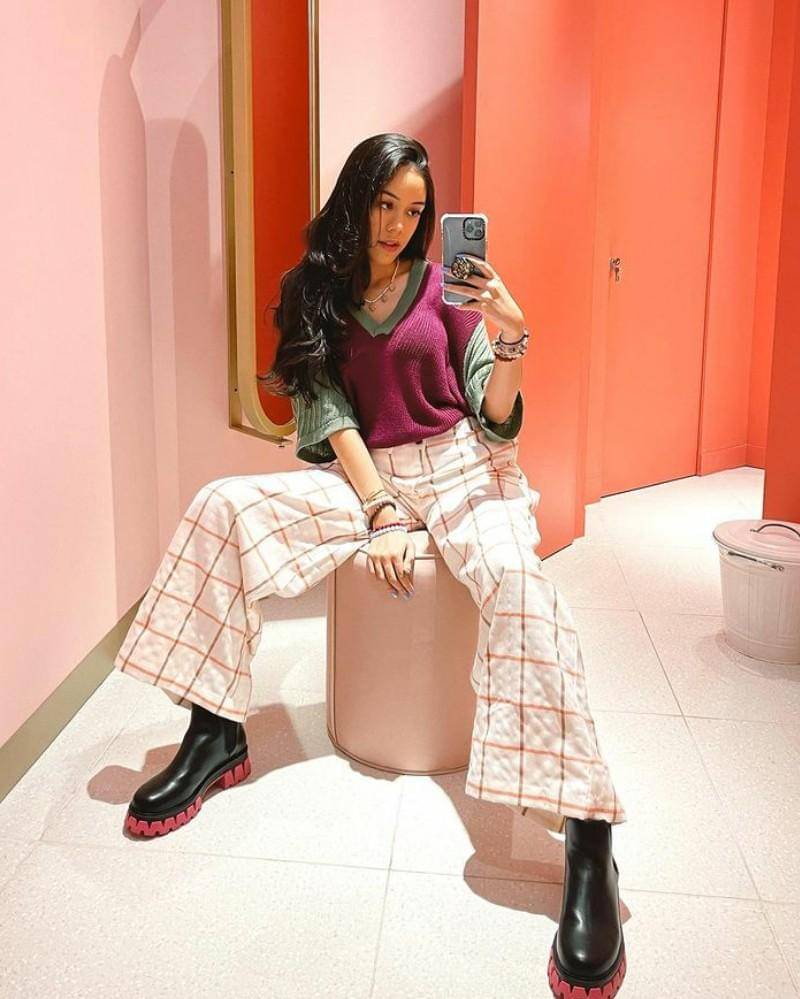 Instagram/athenathalia