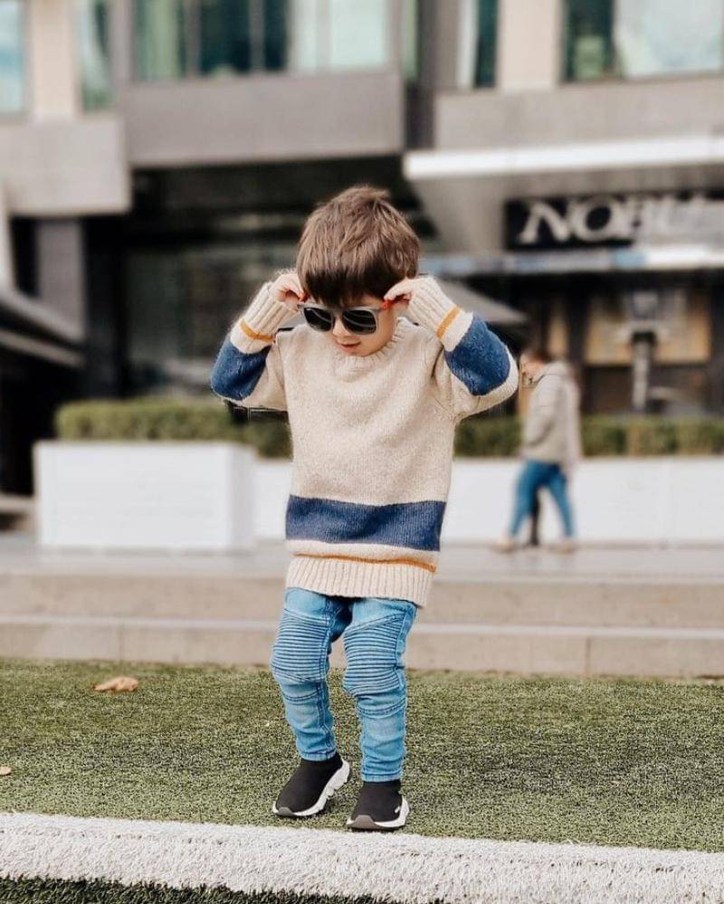 Instagram.com/carissa_puteri