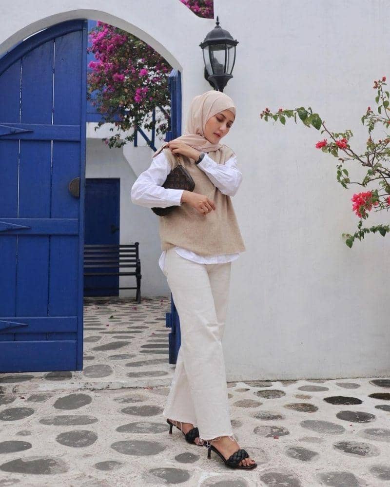 Instagram.com/rara.nawaningsih