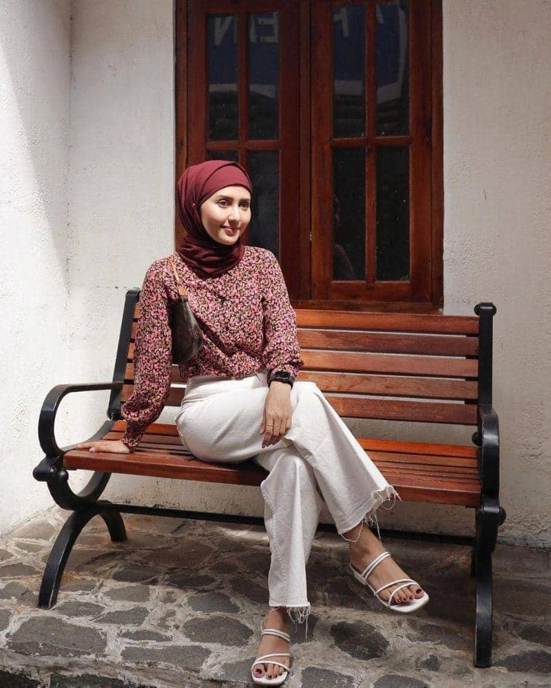 Instagram.com/rara.nawaningsih