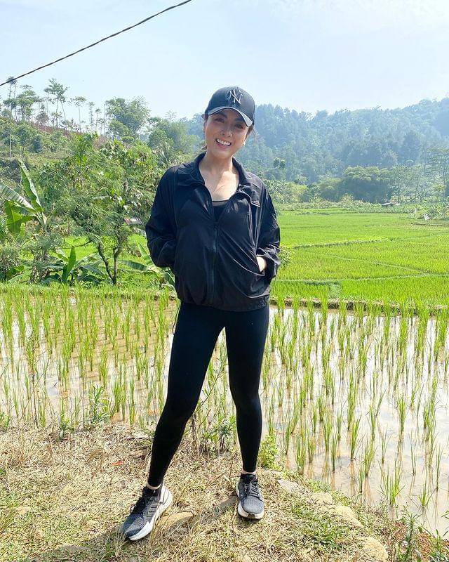 Instagram.com/dhenafrizzy