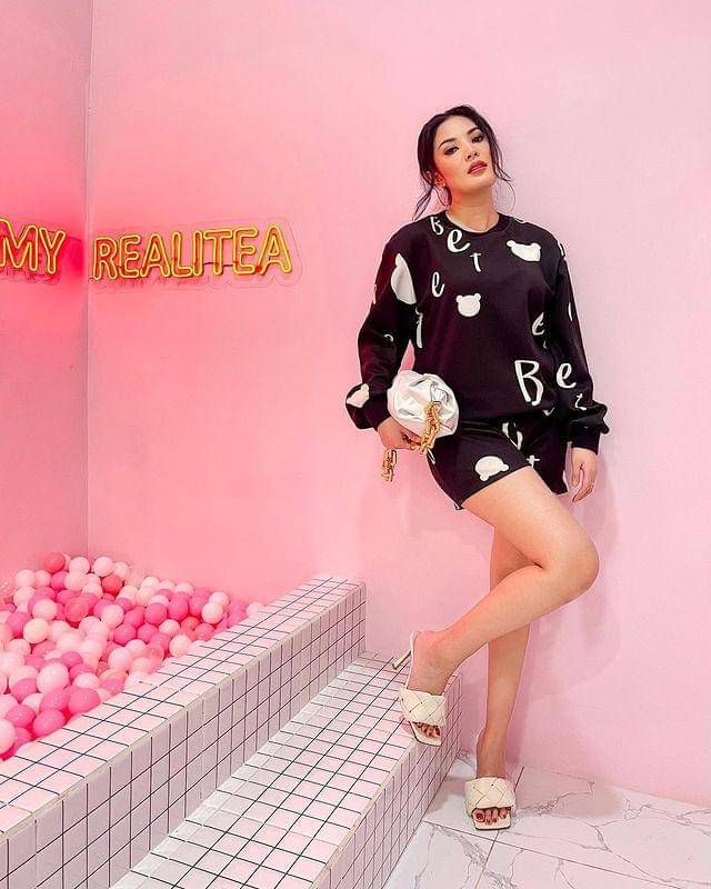 Instagram.com/nindyayunda