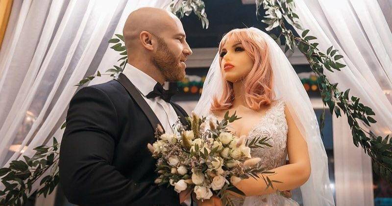 Instagram.com/yurii_tolockho