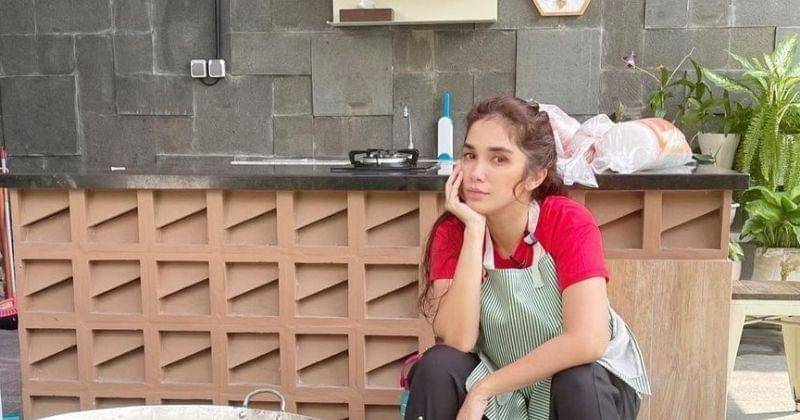 Instagram.com/Ussypratama