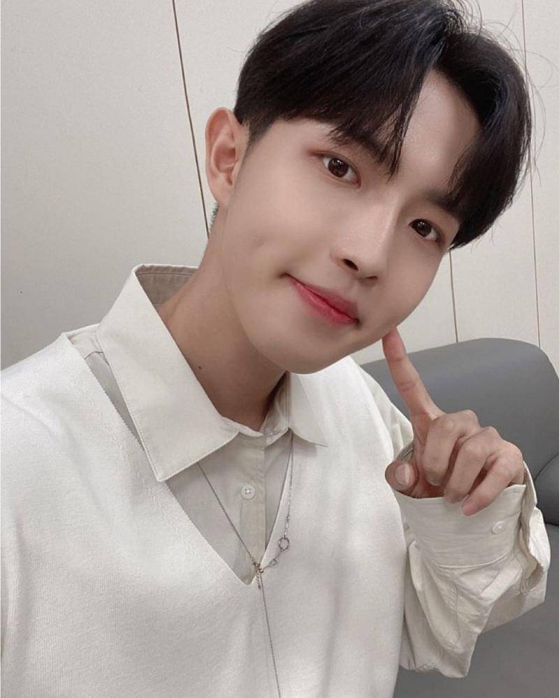 Instagram.com/jaehwan0527
