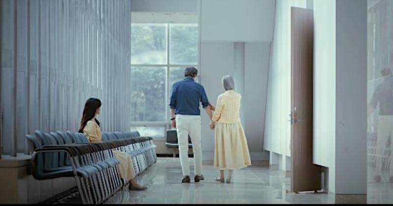 YouTube.com/AOMGOFFICIAL