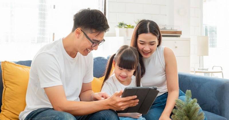 Shutterstock/Nattakorn_