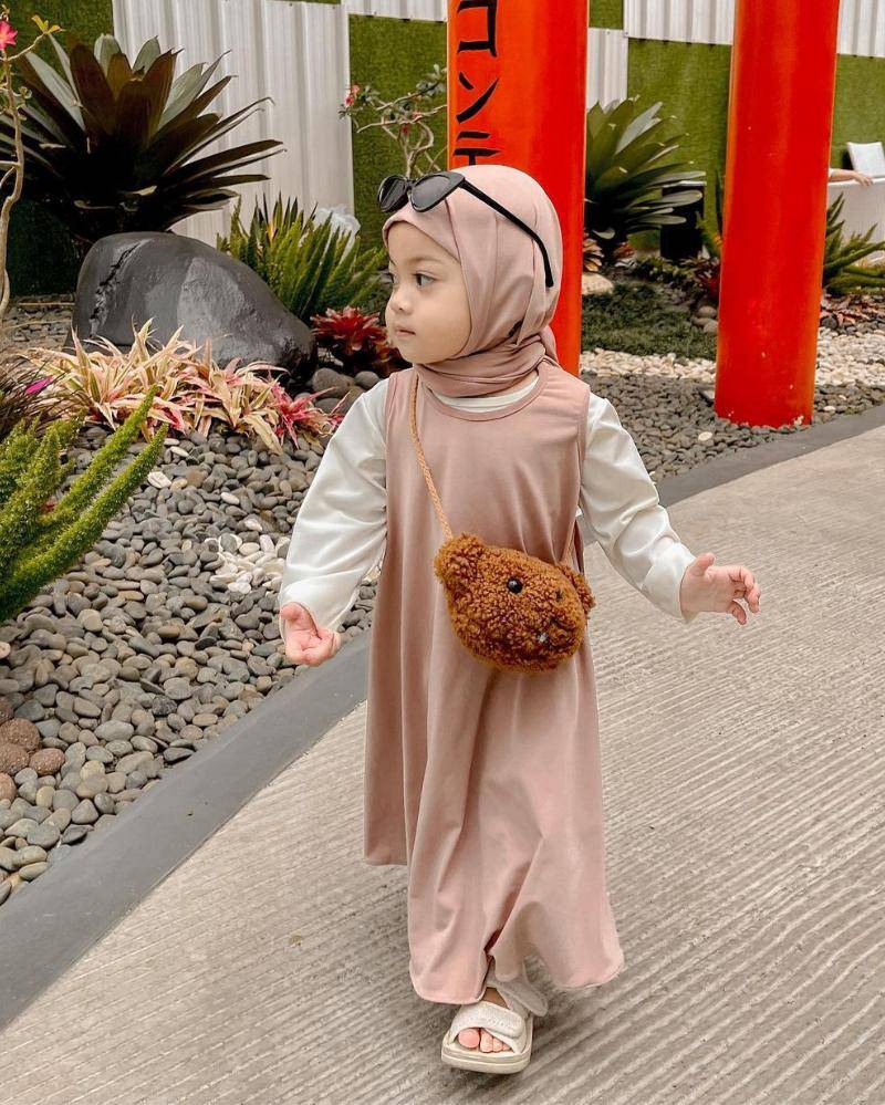 Instagram.com/babyshireenaqila