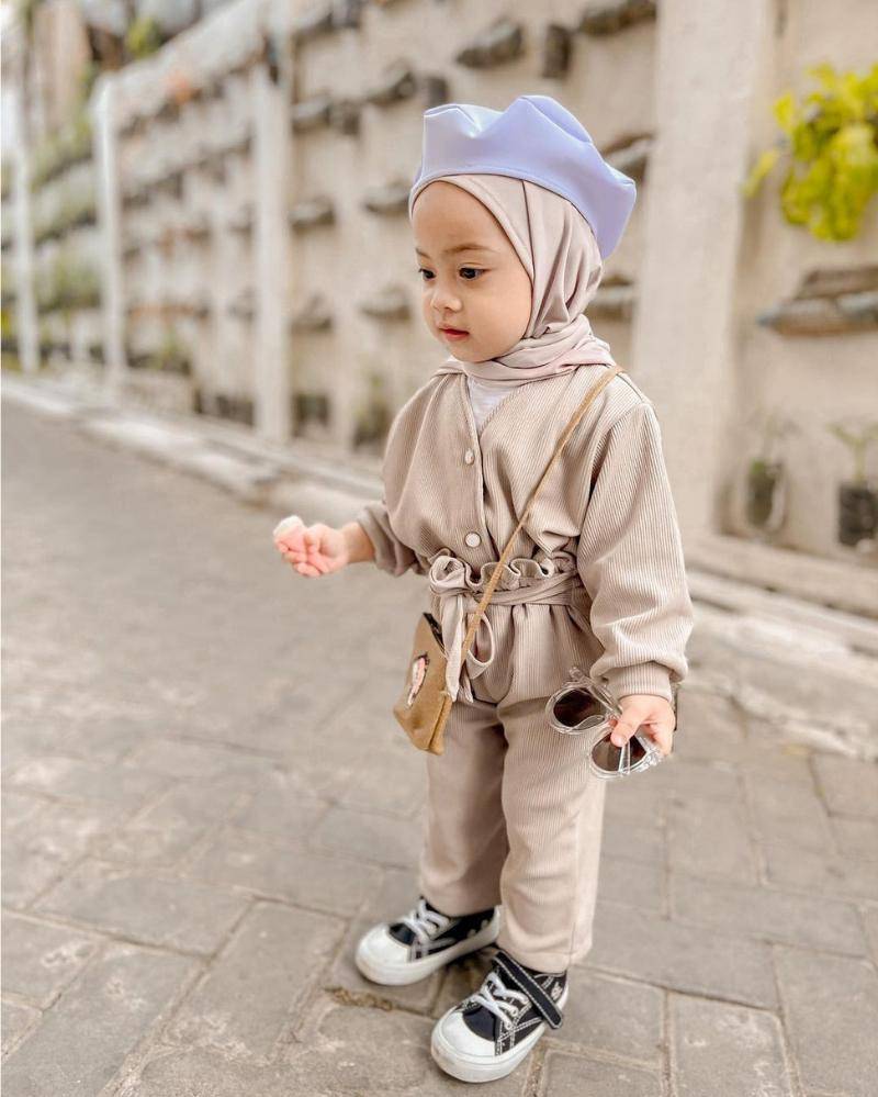 Instagram.com/babyshireenaqila