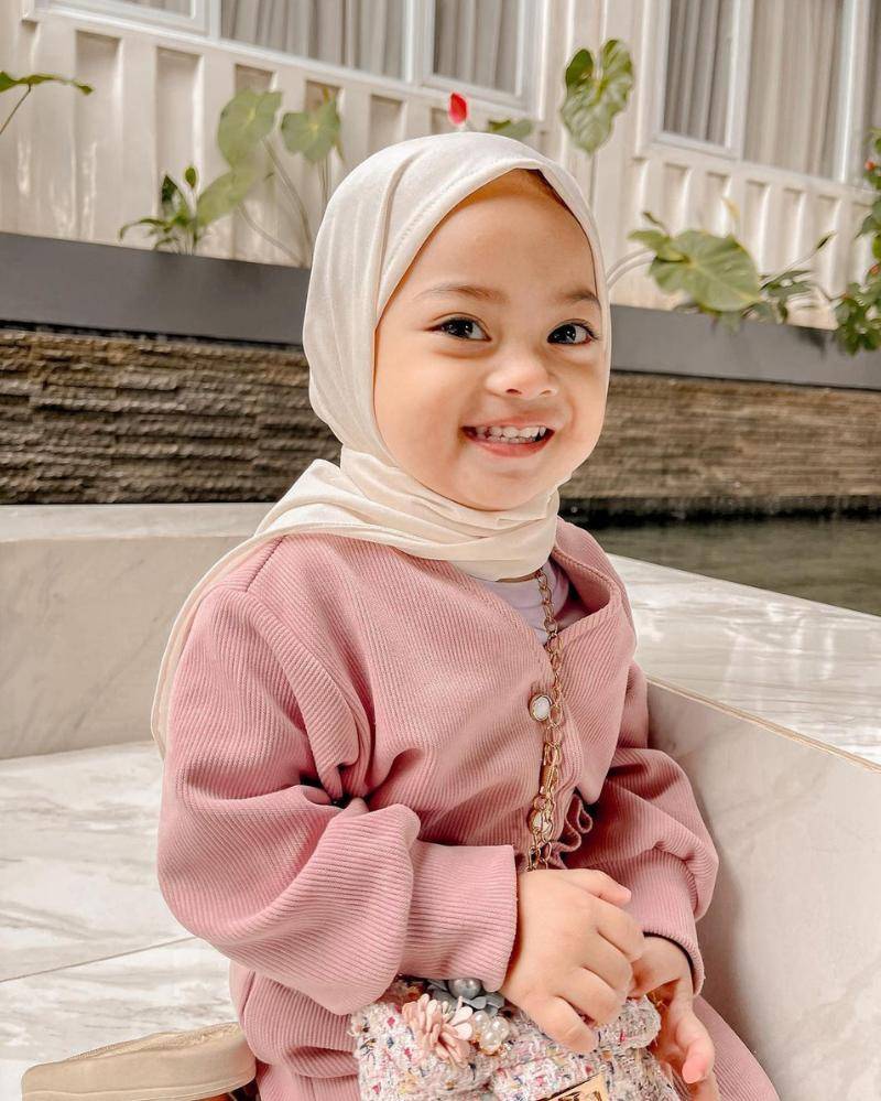 Instagram.com/babyshireenaqila
