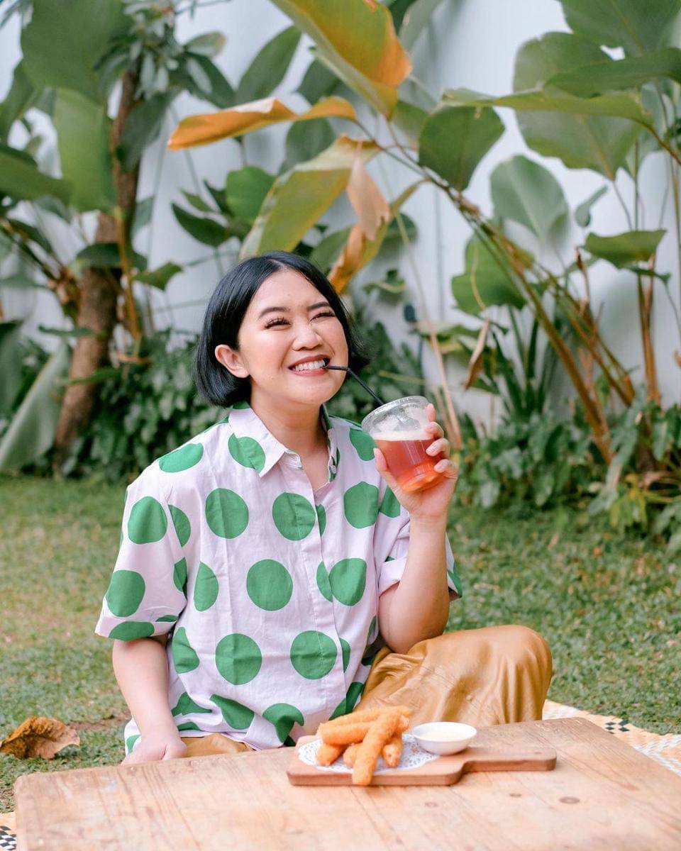 Instagram.com/radhini_