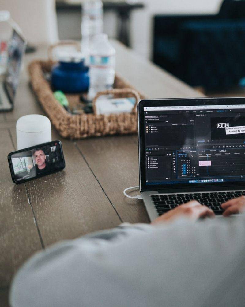 Unsplash/Nathan Dumlao