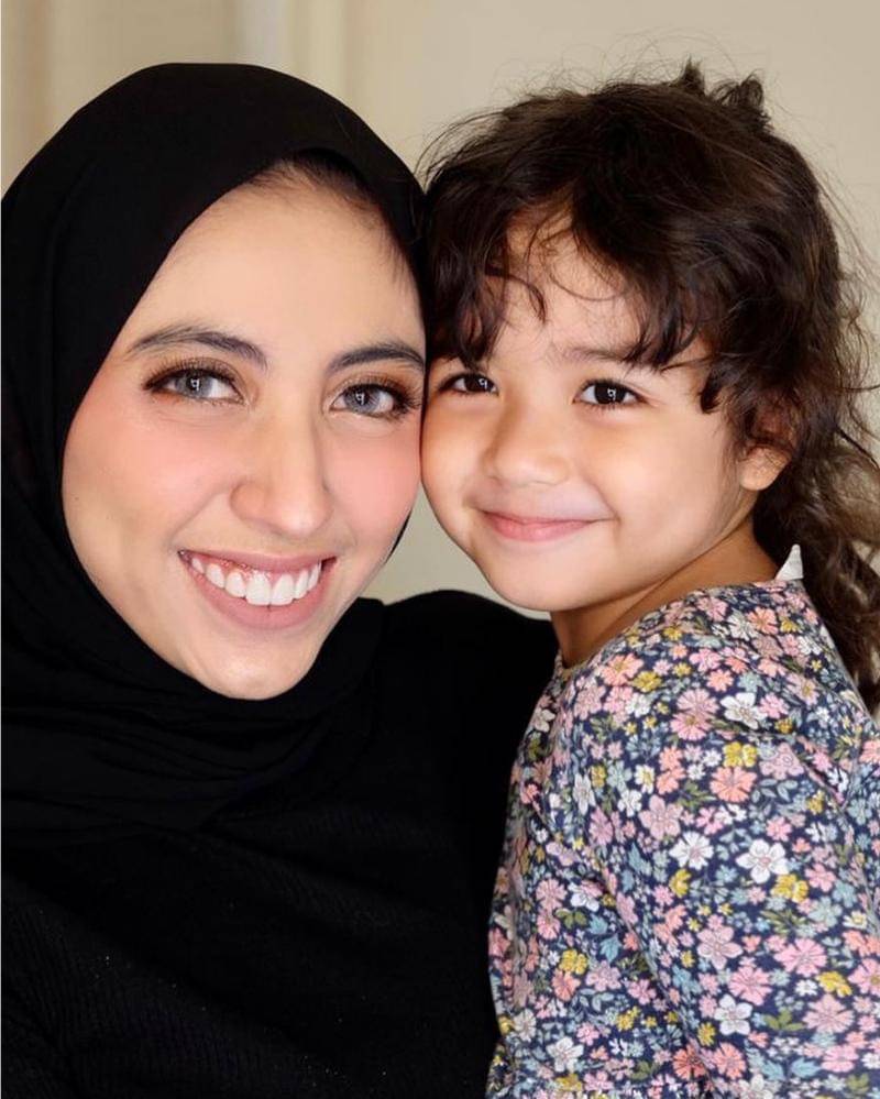 Instagram.com/vickyalaydrus