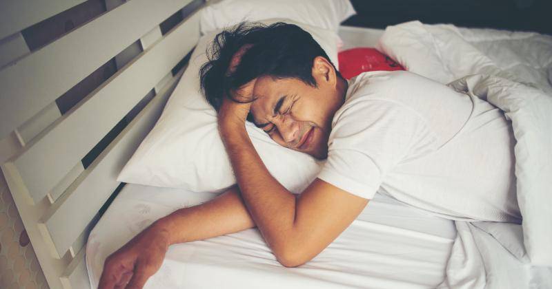 Kurang Tidur pada Laki-laki Bisa Sebabkan Disfungsi Ereksi