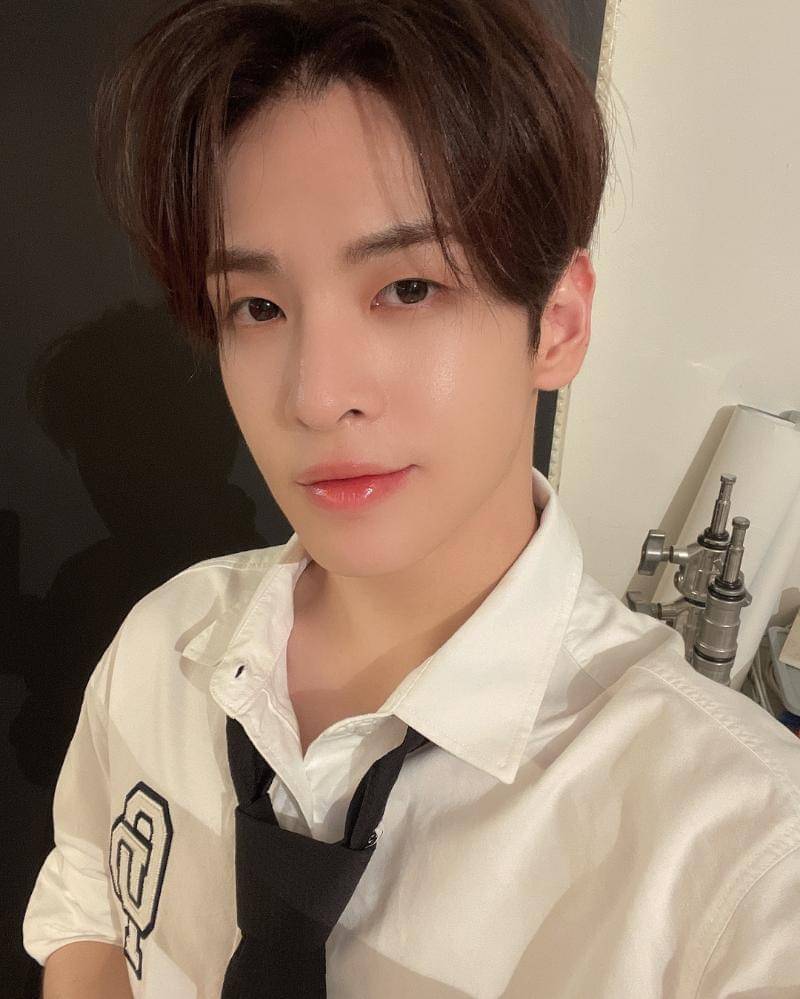 Twitter.com/CRAVITY_twt